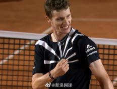 AYX-包含蒂姆在巴塞罗那比赛中赛事规则更新，战术调整引发热议！的词条