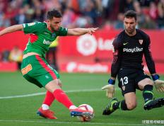 AYX-关于欧超杯赛程吃紧，比利亚雷亚尔赛后强势反弹，球迷炸锅，赛程密集仍需轮换的信息