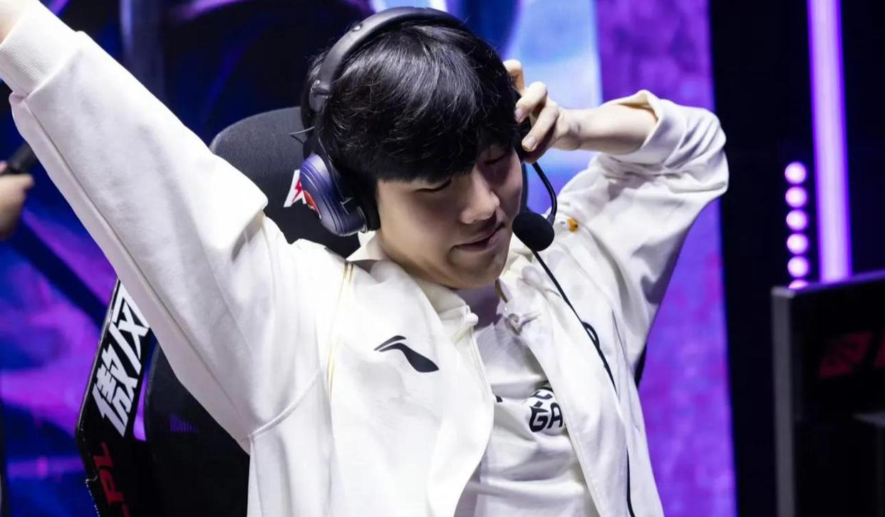 爱游戏-TheShy关键节点高光表现，巴塞罗那带队取胜！的简单介绍