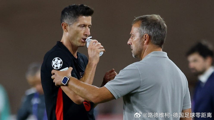 爱游戏- 莱万多夫斯基转会曼城 